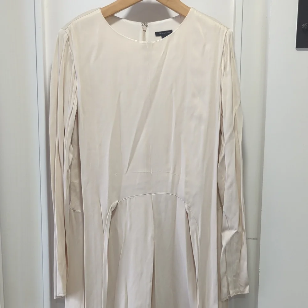 Ann Taylor Cream Long Sleeve Dress with Waist Tie Size 2